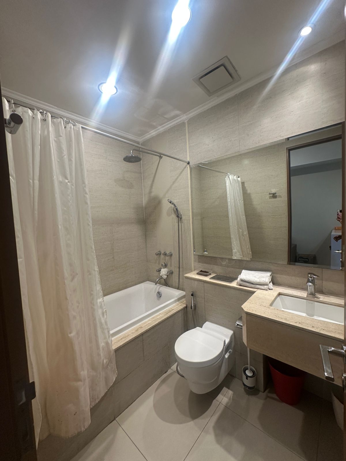 760f95be-551d-404f-b5ae-fb838fa62d6f